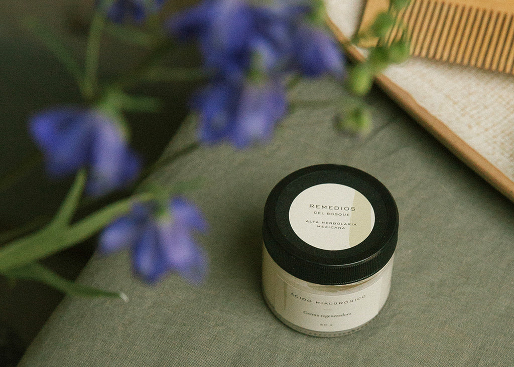 Crema regeneradora de ácido hialurónico BIO: magia vegetal ideal para tu piel
